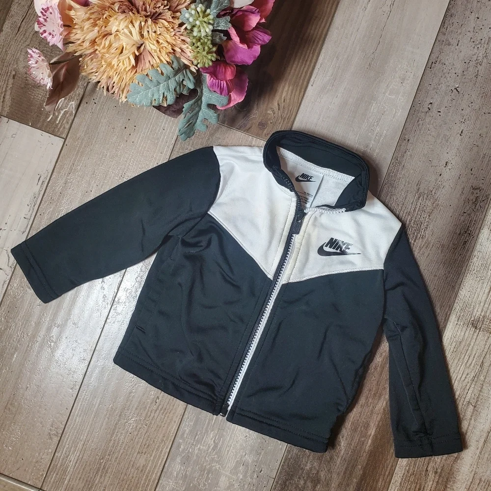 Nike Baby Track Jacket White & Black Size 12m